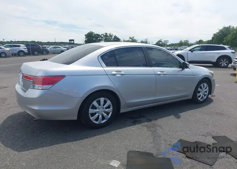 2011 Honda Accord 2.4 Lx z USA, uszkodzony, nr VIN 1HGCP2F33BA070497